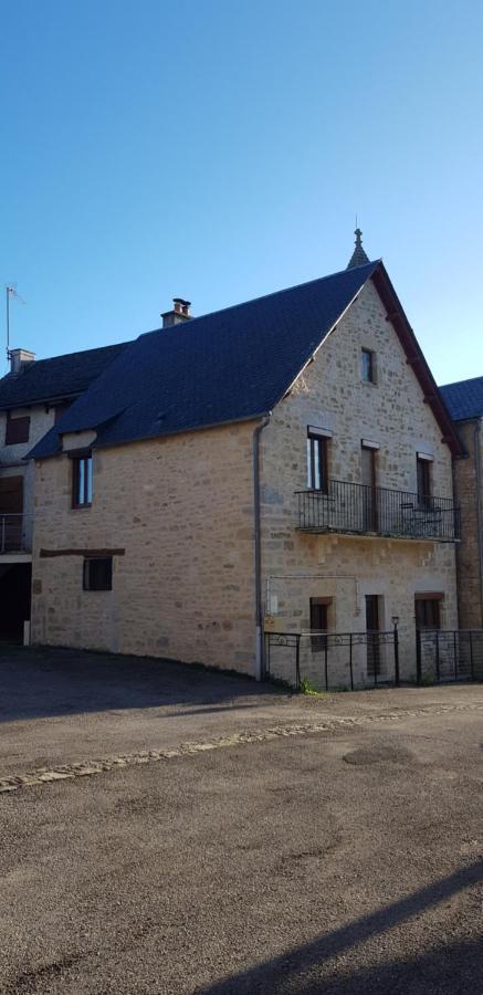 Le Gite De La Vieille Eglise De Coussergues Exterior photo