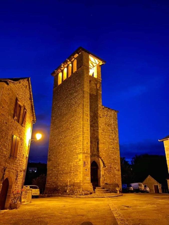 Le Gite De La Vieille Eglise De Coussergues Exterior photo